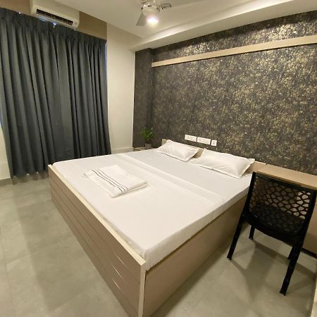 Karippals Inn Kottayam Buitenkant foto