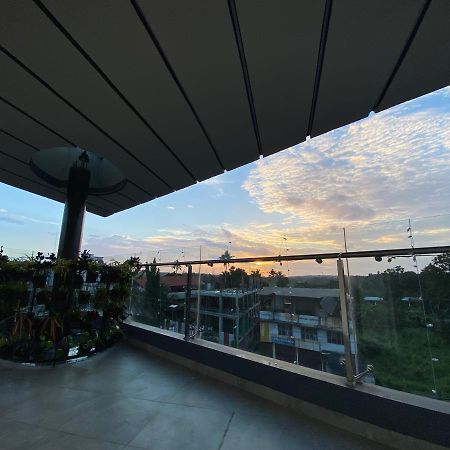 Karippals Inn Kottayam Buitenkant foto